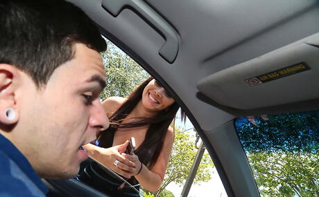 Stunning american Stephanie Saint hard fucked in pussy after sucking rod outdoor